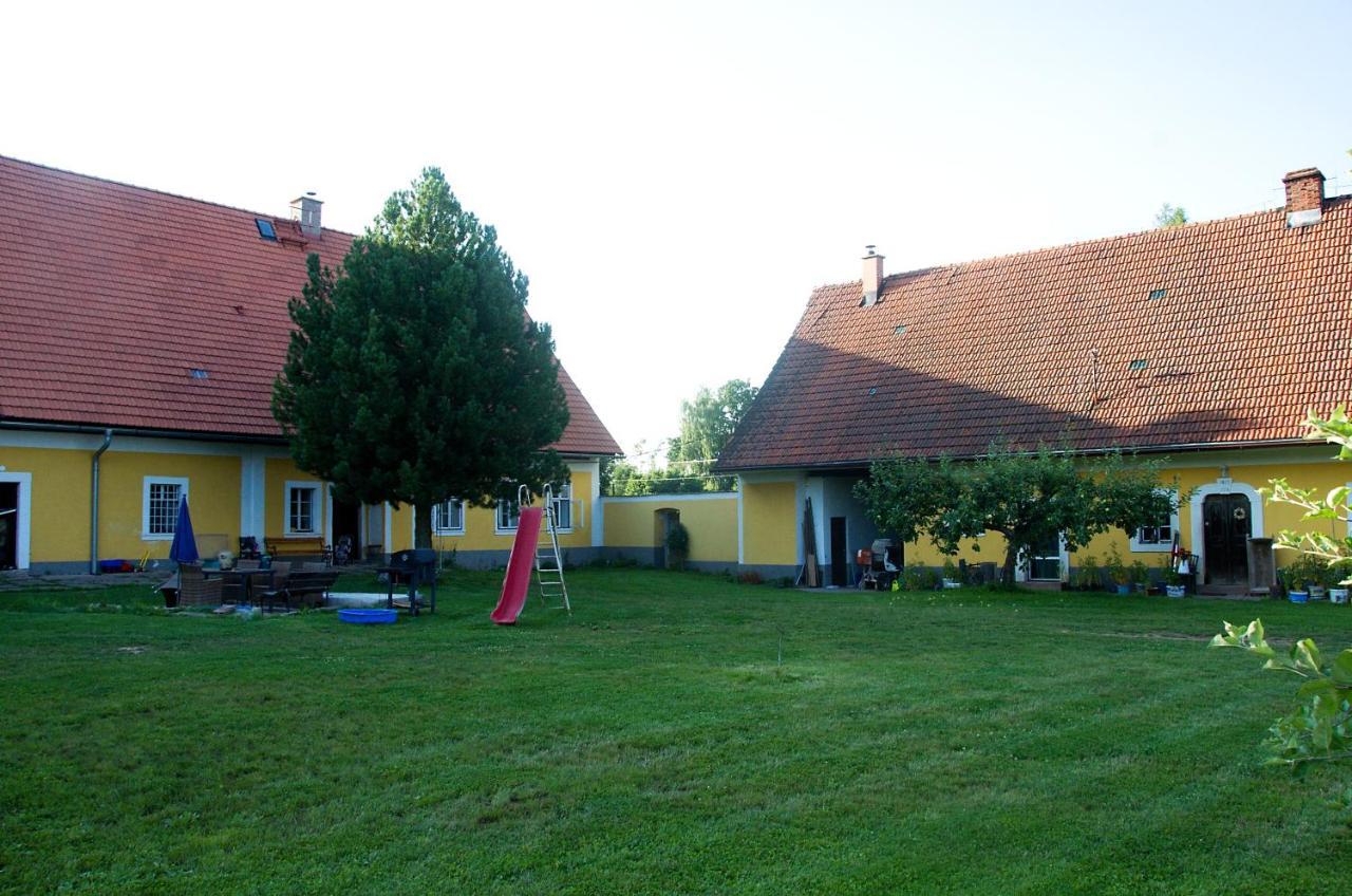 Statek Krinice Buitenkant foto